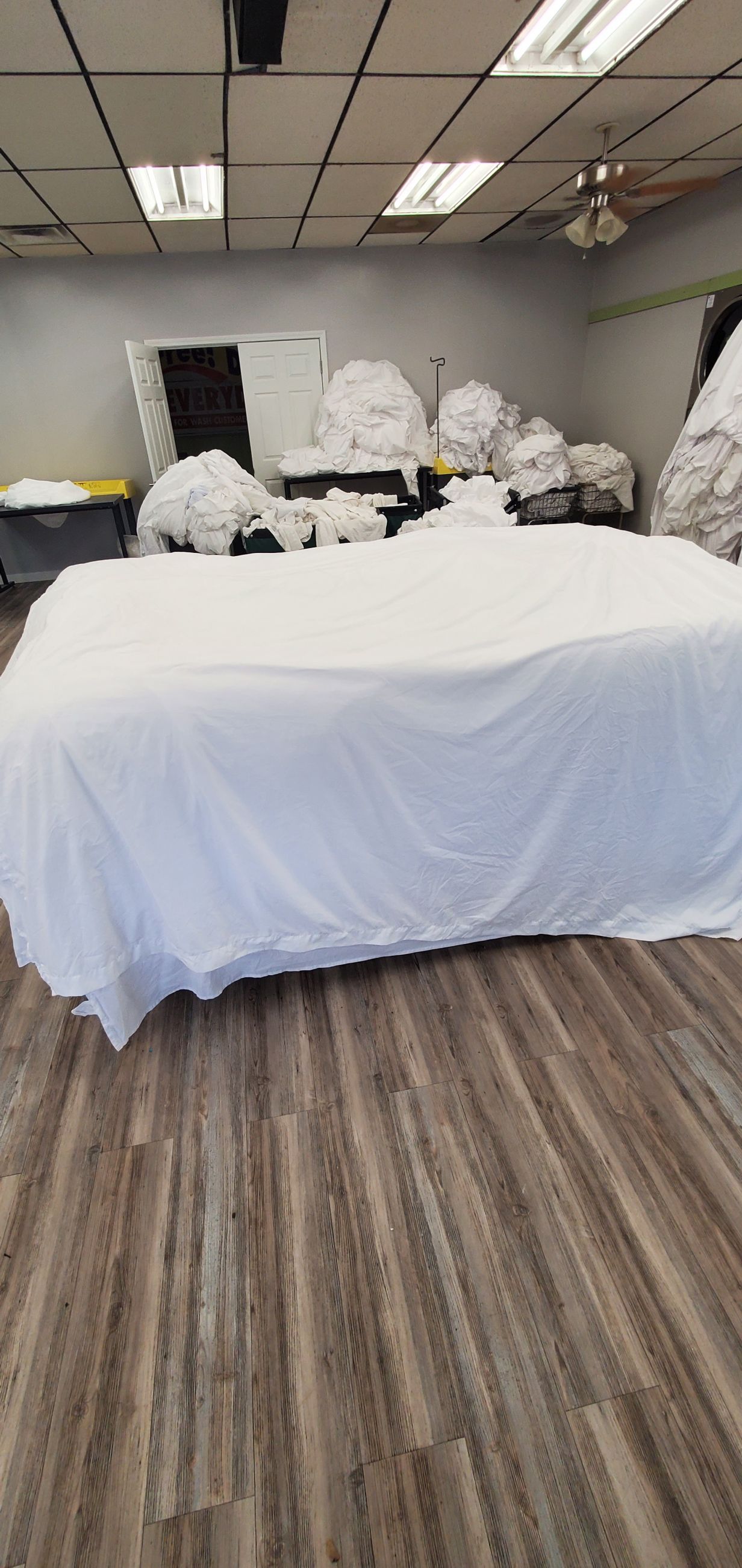 Gallery The Best Laundry Service near Cleveland, Ohio The Mat Laundromat